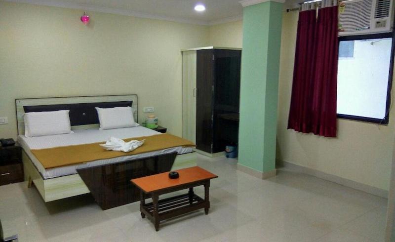 Hotel Sukh Sagar グワーリヤル エクステリア 写真